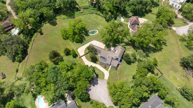 5230 Meadow Forest Drive, Richmond, TX 77406