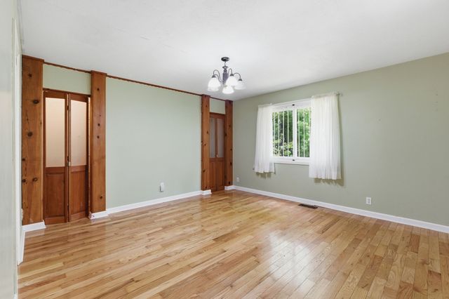 6603 Shedden Rd, Greenbrier, TN 37073