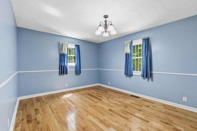 6603 Shedden Rd, Greenbrier, TN 37073