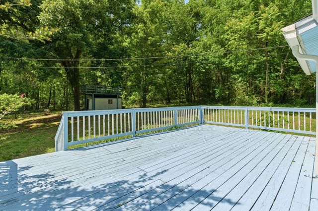 6603 Shedden Rd, Greenbrier, TN 37073