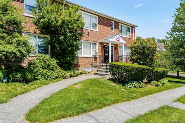 225 Schrade Road 1E, Briarcliff Manor, NY 10510