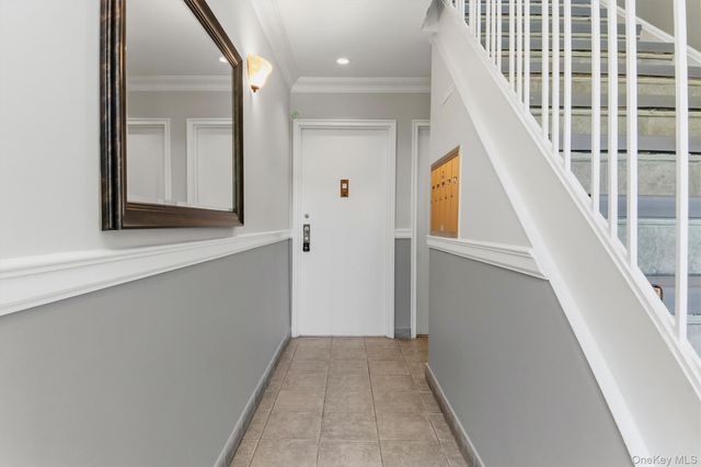 225 Schrade Road 1E, Briarcliff Manor, NY 10510