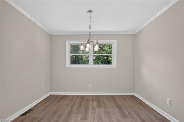 128 Englewood Drive, Archdale, NC 27263