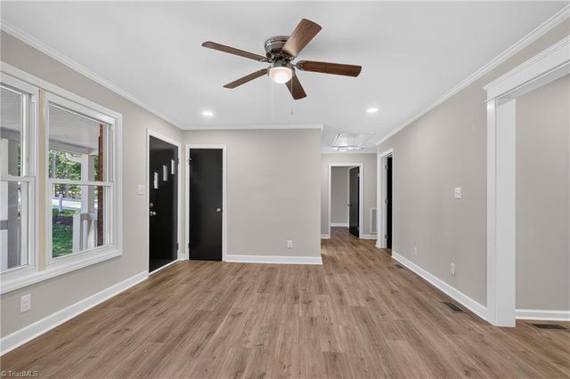 128 Englewood Drive, Archdale, NC 27263