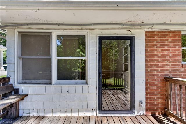 128 Englewood Drive, Archdale, NC 27263