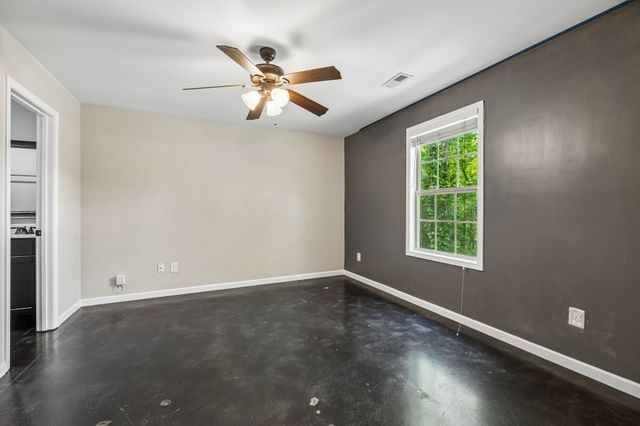 1008 Swift Dr, Clarksville, TN 37040