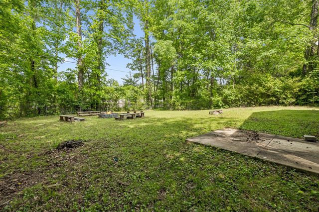 1008 Swift Dr, Clarksville, TN 37040