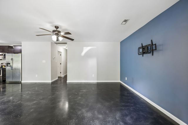 1008 Swift Dr, Clarksville, TN 37040