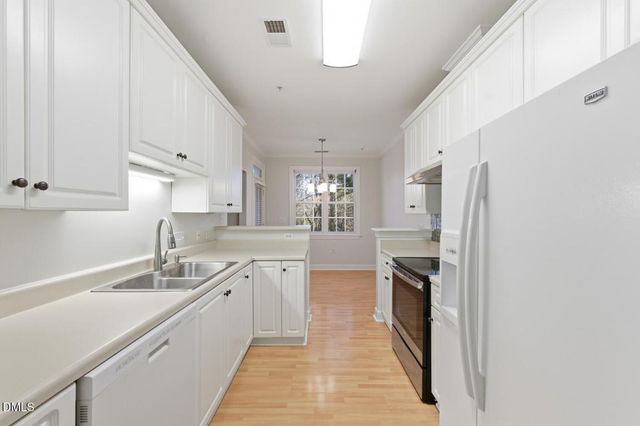 116 Northbrook Drive 204, Raleigh, NC 27609