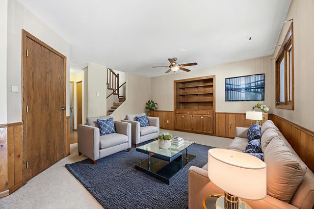 22 Fremont Drive S, Fargo, ND 58103