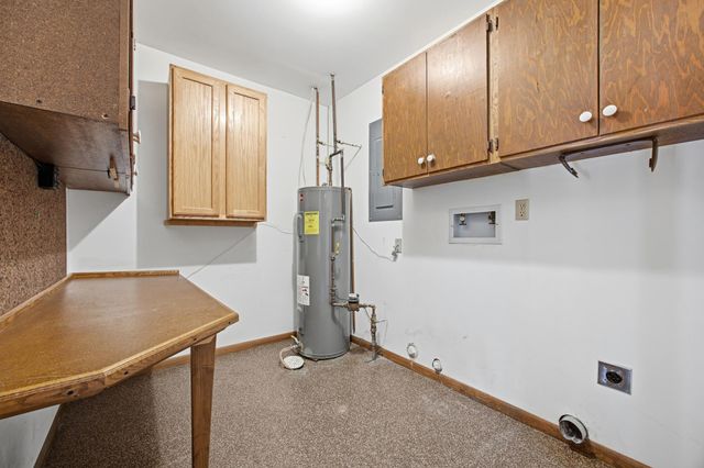 22 Fremont Drive S, Fargo, ND 58103