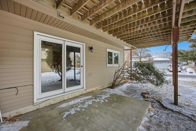 22 Fremont Drive S, Fargo, ND 58103