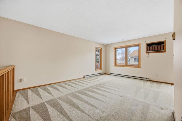 22 Fremont Drive S, Fargo, ND 58103