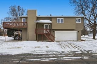 22 Fremont Drive S, Fargo, ND 58103