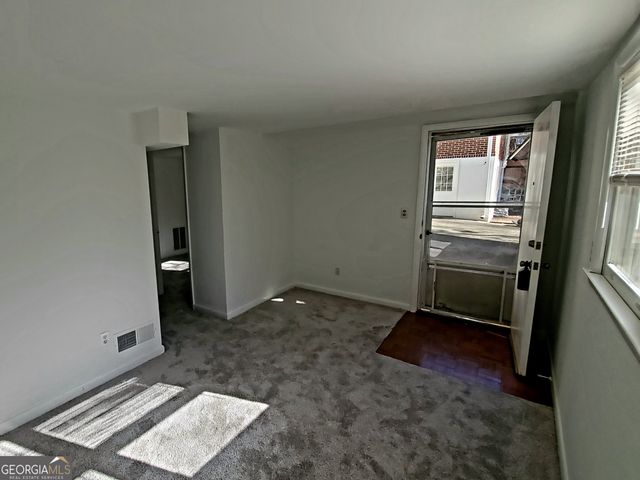 2111 Fairhaven Circle TER LEVEL, Atlanta, GA 30305