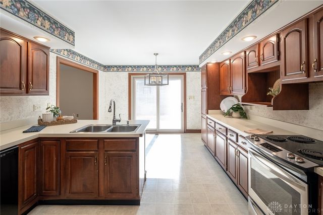 356 Cork Elm Trail, Beavercreek, OH 45440