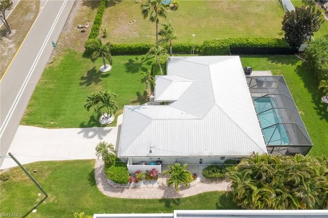 5422 Agualinda BLVD, Cape Coral, FL 33914