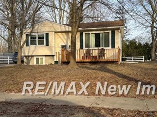 3218 Fairlane Street, Midland, MI 48642