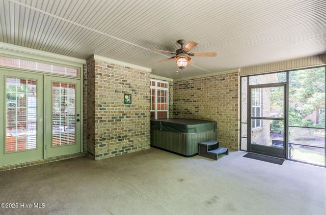 3603 Seafoam Court, New Bern, NC 28562