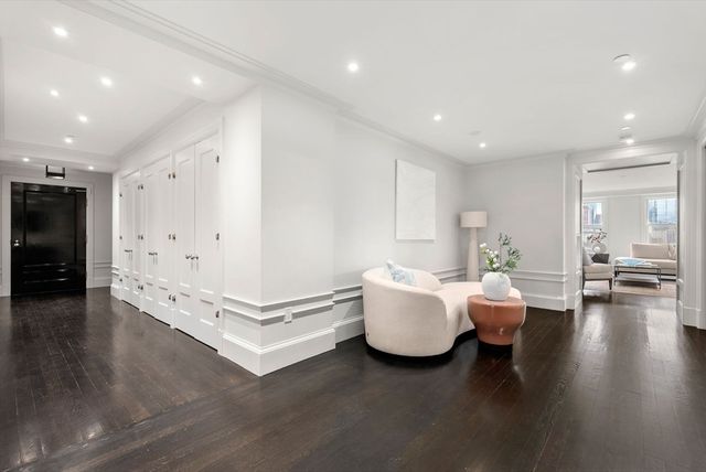 2 Commonwealth 10A, Boston, MA 02116