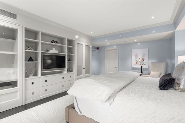 2 Commonwealth 10A, Boston, MA 02116