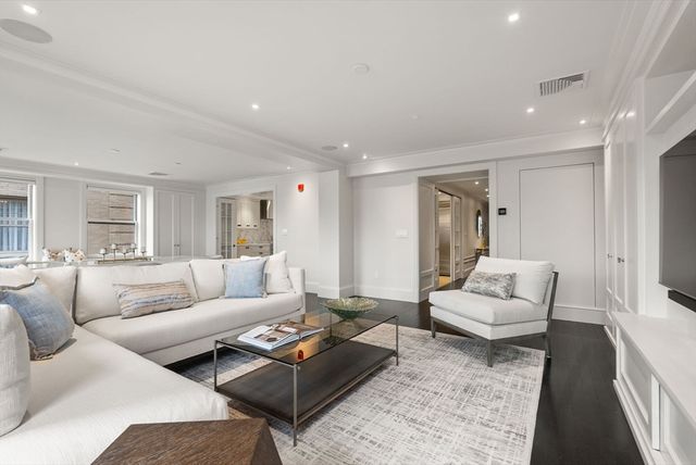 2 Commonwealth 10A, Boston, MA 02116