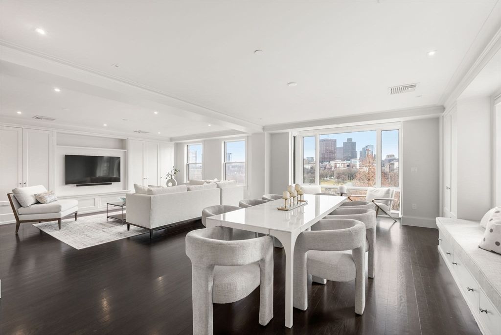 2 Commonwealth 10A, Boston, MA 02116