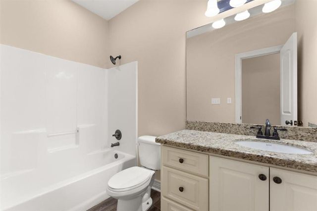 3400 Lake Street, Lake Charles, LA 70605