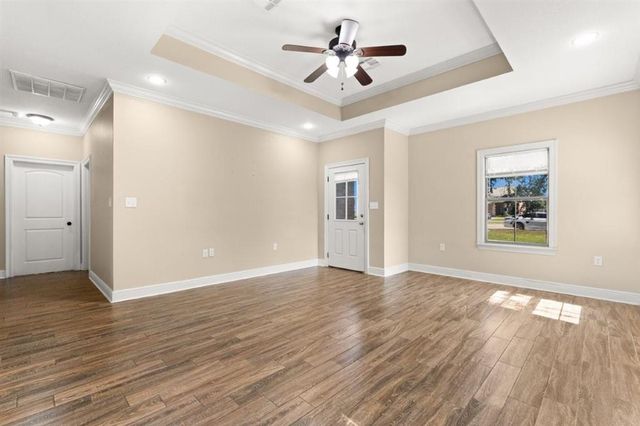 3400 Lake Street, Lake Charles, LA 70605