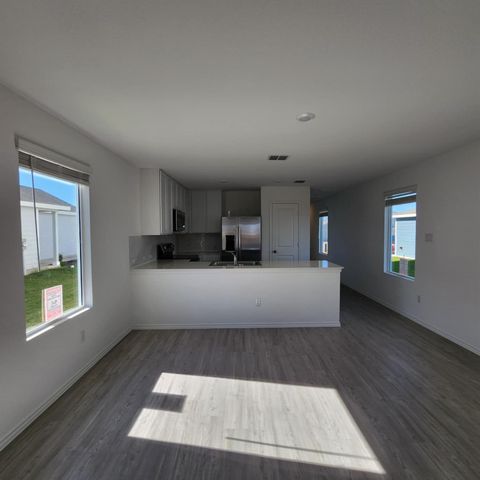 543 Commander Abbott DR, Jarrell, TX 76537