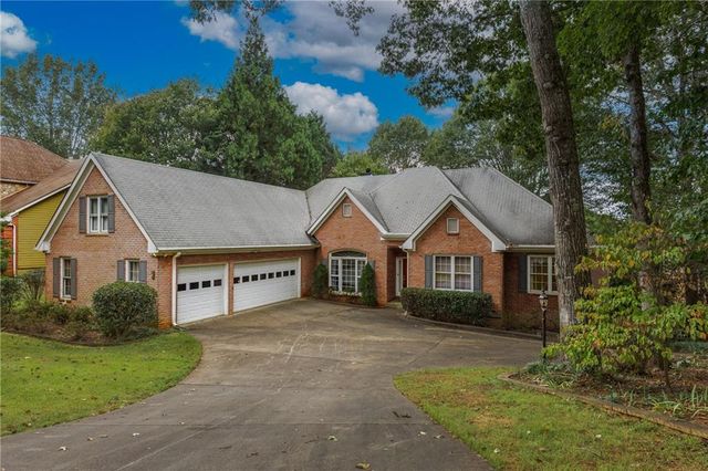 2372 Merrymount Drive, Suwanee, GA 30024