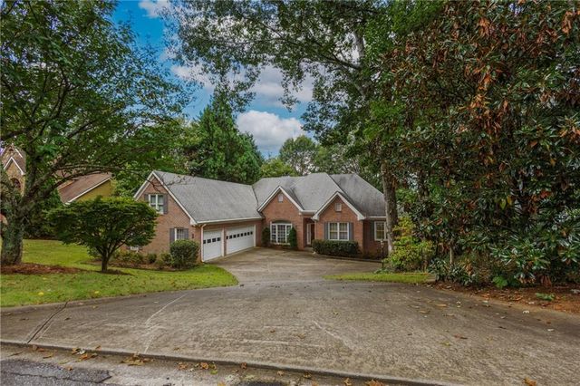 2372 Merrymount Drive, Suwanee, GA 30024
