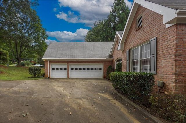2372 Merrymount Drive, Suwanee, GA 30024