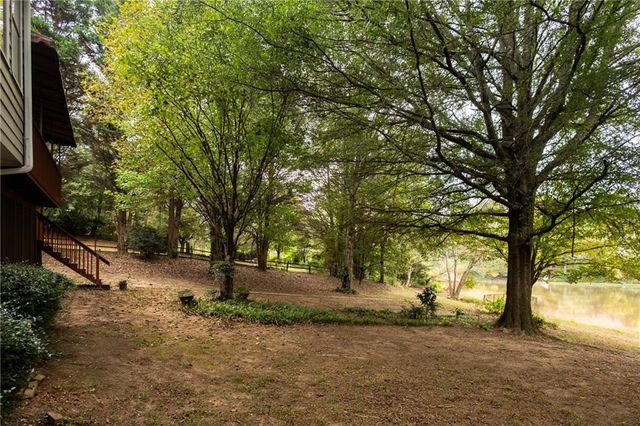 2372 Merrymount Drive, Suwanee, GA 30024