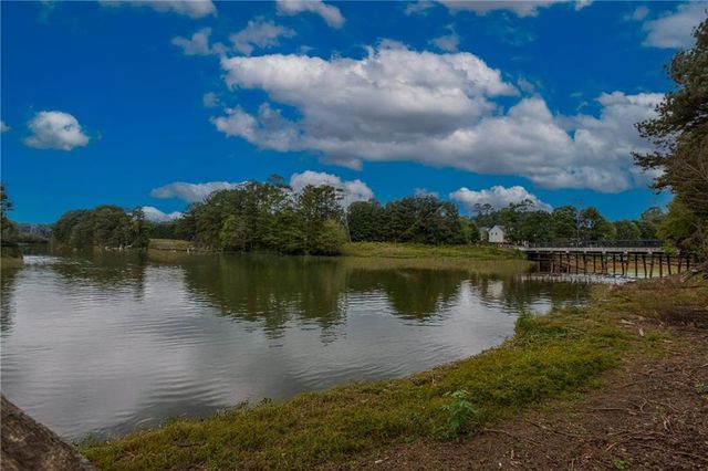 2372 Merrymount Drive, Suwanee, GA 30024