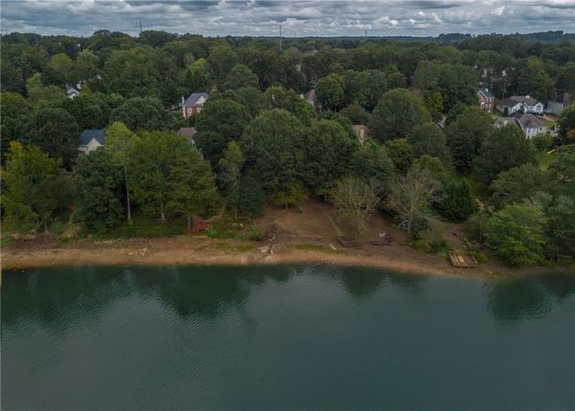 2372 Merrymount Drive, Suwanee, GA 30024