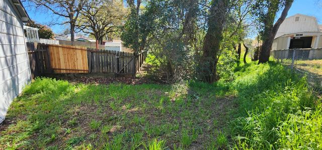 625 Heath Dr, Ione, CA 95640
