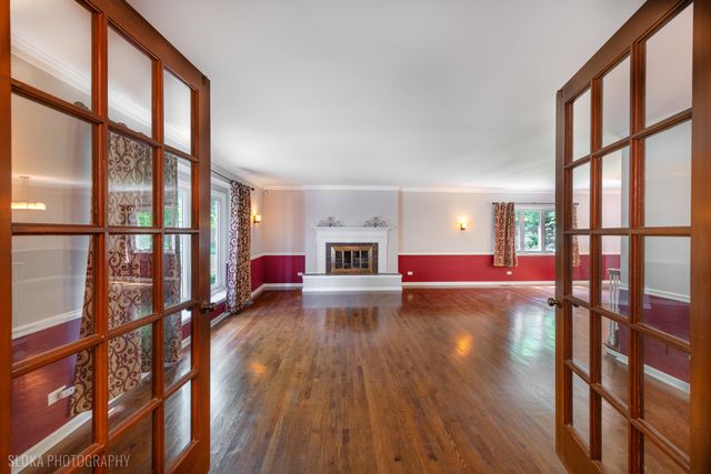 4 Auburn Lane, Barrington Hills, IL 60010