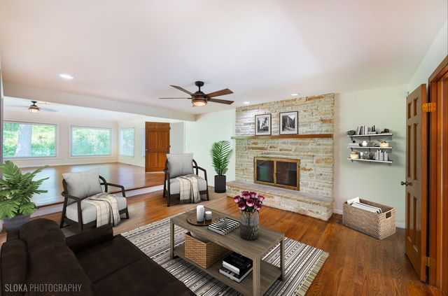 4 Auburn Lane, Barrington Hills, IL 60010