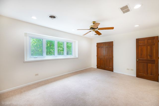 4 Auburn Lane, Barrington Hills, IL 60010
