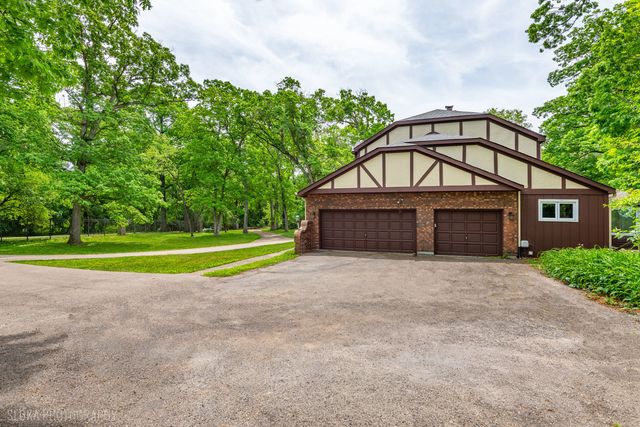 4 Auburn Lane, Barrington Hills, IL 60010