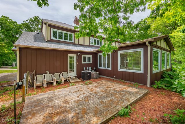 4 Auburn Lane, Barrington Hills, IL 60010