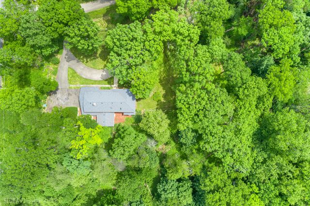 4 Auburn Lane, Barrington Hills, IL 60010
