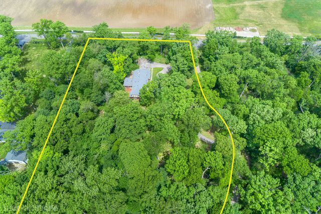4 Auburn Lane, Barrington Hills, IL 60010