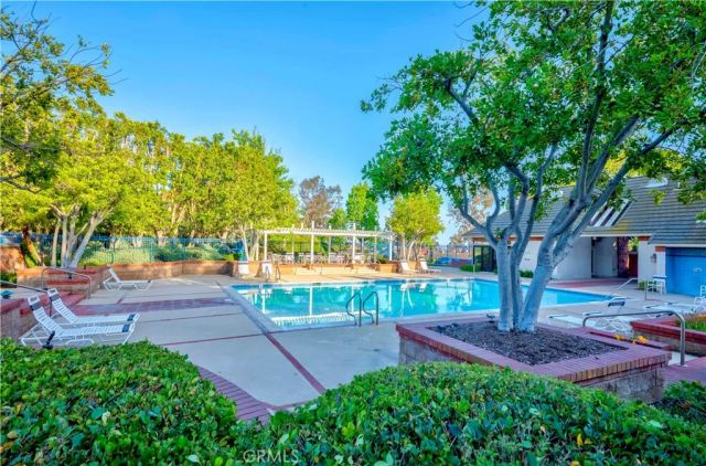 1930 Brooke Lane, Fullerton, CA 92833