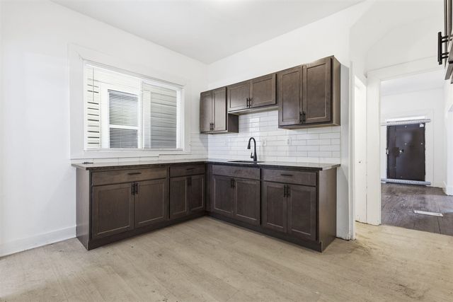 550 Mount Vernon Street, Detroit, MI 48202