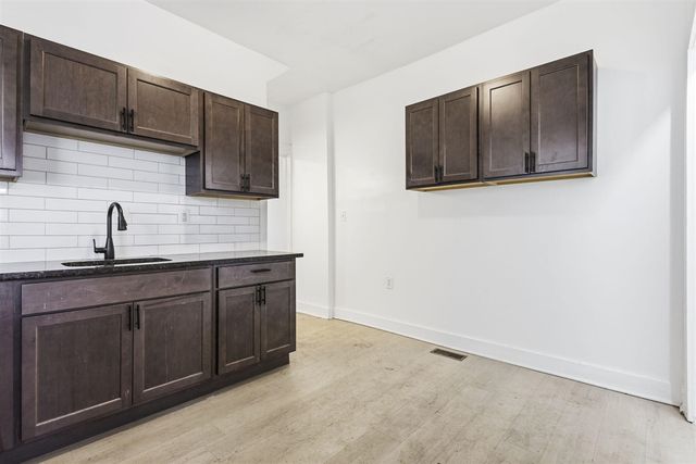 550 Mount Vernon Street, Detroit, MI 48202