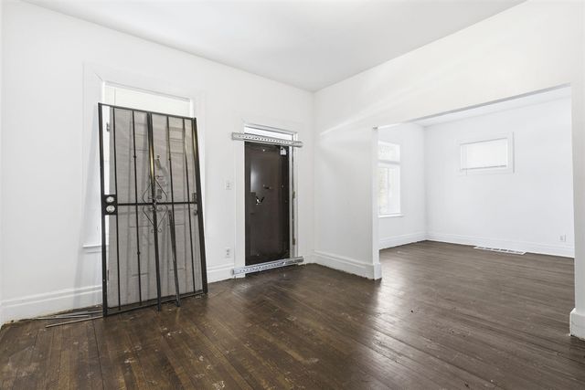 550 Mount Vernon Street, Detroit, MI 48202