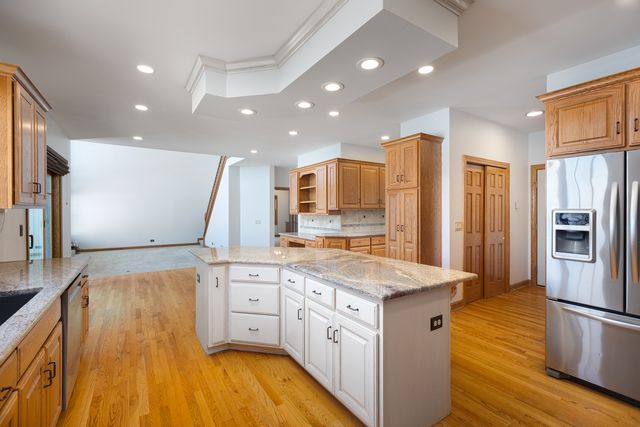 2652 Charlestowne Lane, Naperville, IL 60564