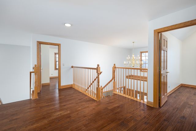 2652 Charlestowne Lane, Naperville, IL 60564